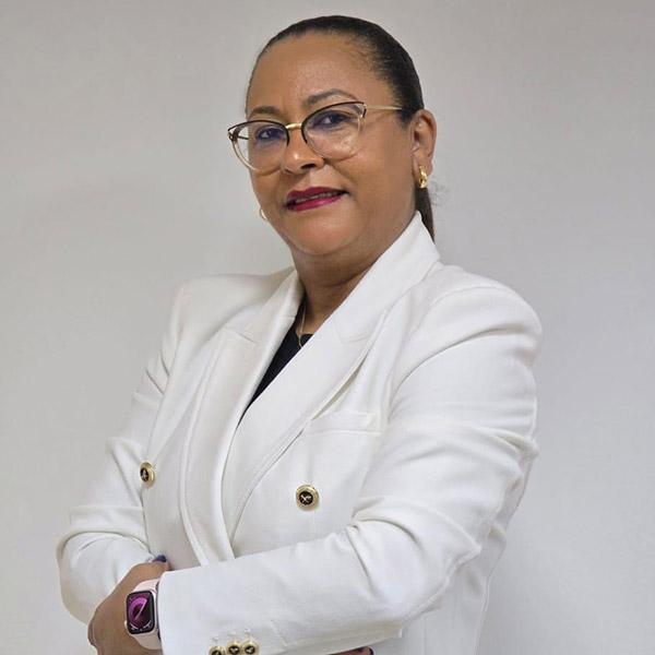 Sra. Bernarda Henrique