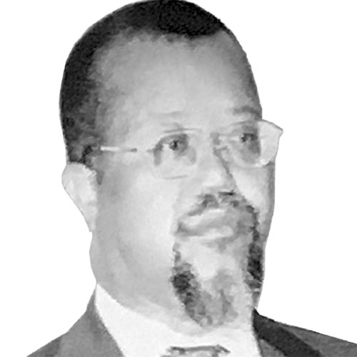 Dr. André Brandão
